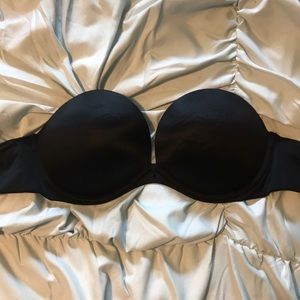Black Victoria secret strapless push up bra